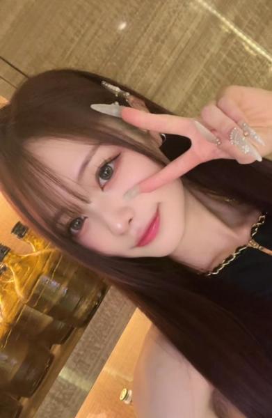 あけましておめでとうございます！！！ 出勤開始ーー！！ 今年の目標はお酒にもっと強くなることです！！ たくさん飲みます！！！！！！ 飲みメン入れます！！！！！