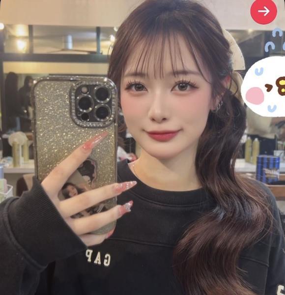 今日も出勤です！！^_^ 21:30からいます🎶🎶 今日いっぱい飲みたい日😳😳