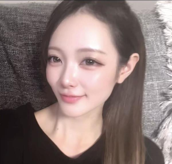 はなきーん！！！ 今とイメージ違うけど8月のみあ出てきた😳😳 こっちに戻そうかなー🎶🎶