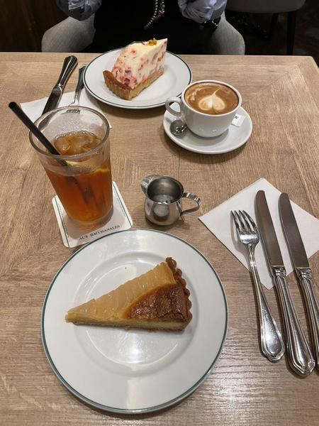 カフェ