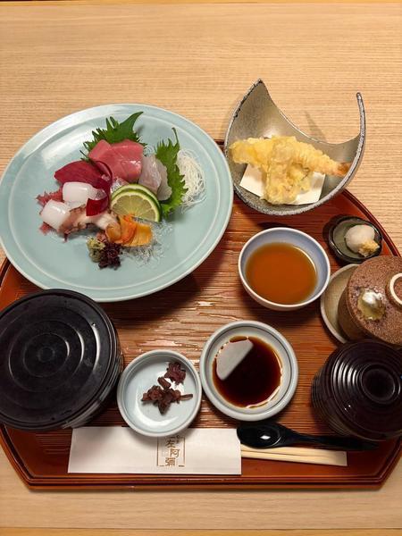 🍣