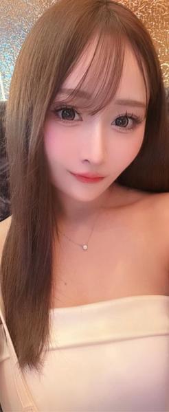 今日も居ます🧏🏻‍♀️❤️   入店してやっと3週が経とうとしてるっ…早い>_<    明日は地元の子と久しぶりにディナー行くから頑張れそう•*¨*•.¸¸♬︎